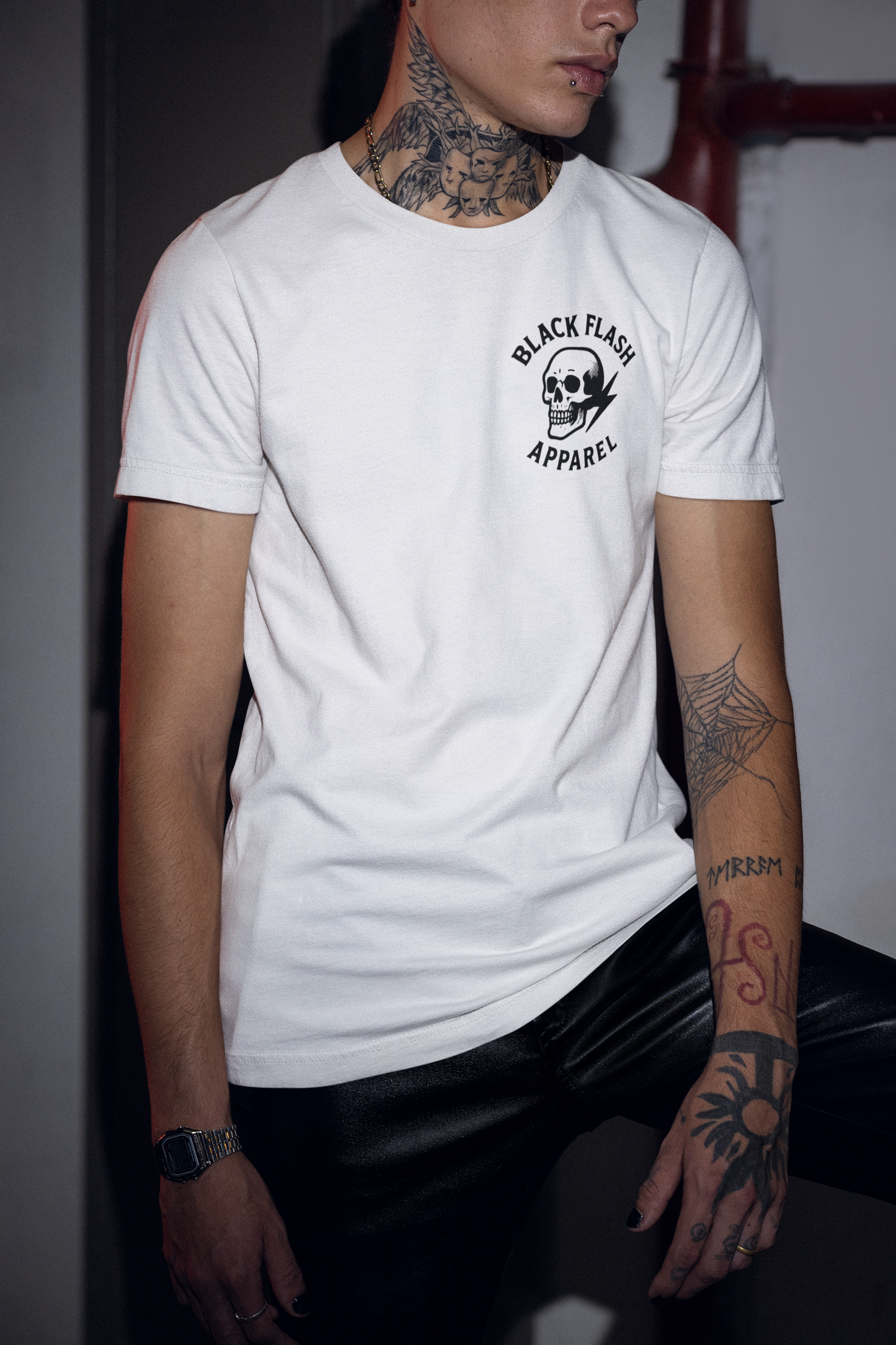 Black Flash Logo Tee No1 Heavyweight Unisex Crewneck T-shirt